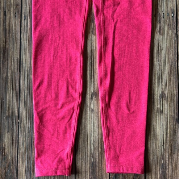 NWT All in Motion Neon Pink Leggings XS - Picture 4 of 6